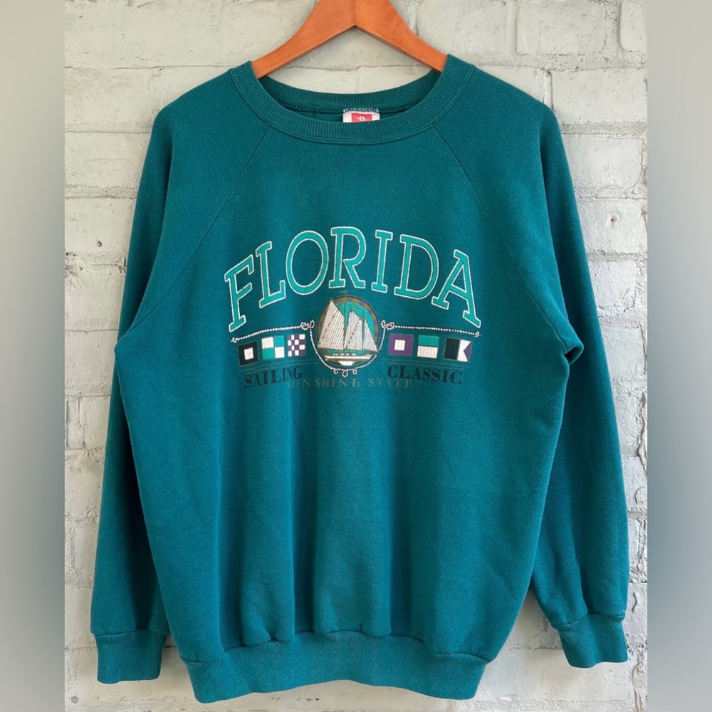 Vintage Graphic Crewneck Sweatshirt